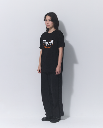 FROLIC TEE BLACK